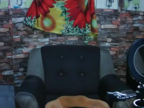 Snapshot of honey_krishia chatting on July 17, 3:24 am honey krishia online show from July 17, 3:24 am