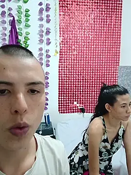 Geneviieve and scott hot online show from May 10, 2:28 am