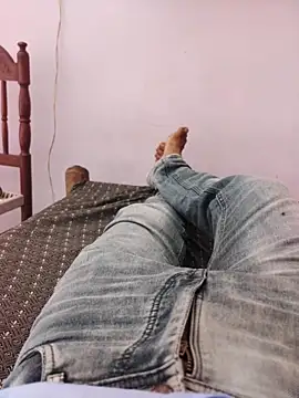 Snapshot of xmanraavan chatting on April 6, 5:41 am xmanraavan online show from April 6, 5:41 am