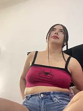 Snapshot of Cami_olarte chatting on May 7, 4:29 am Cami olarte online show from May 7, 4:29 am