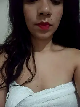 Snapshot of Morena__Florr chatting on April 24, 10:50 am Morena Florr online show from April 24, 10:50 am