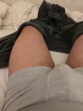 justin2787 online show from April 2, 11:02 pm