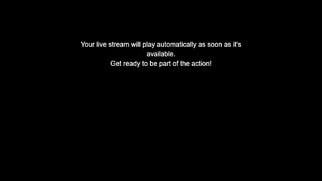 DreamyPair online show from April 4, 9:29 am