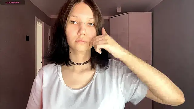 Snapshot of AmeliaMiotii chatting on April 18, 10:41 am AmeliaMiotii online show from April 18, 10:41 am