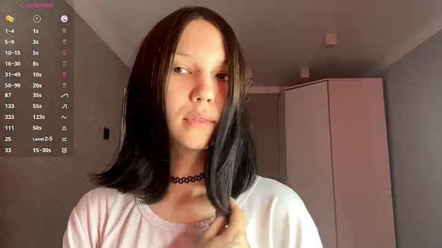 Snapshot of AmeliaMiotii chatting on April 28, 11:04 am AmeliaMiotii online show from April 28, 11:04 am