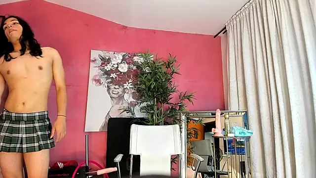 Snapshot of LexyNova_ chatting on April 12, 7:19 pm LexyNova online show from April 12, 7:19 pm