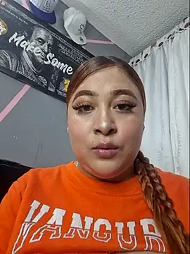 venuscopper online show from June 2, 1:18 am