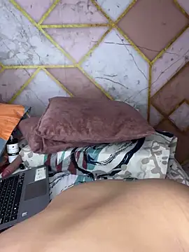 Snapshot of Sami__Yasufdirty chatting on April 7, 7:03 pm Sami Yasufdirty online show from April 7, 7:03 pm