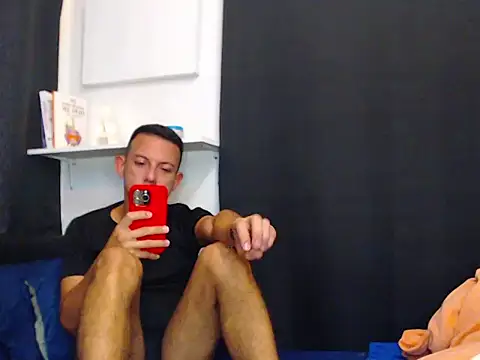 Snapshot of carter_albeiro chatting on April 1, 8:17 pm carter albeiro online show from April 1, 8:17 pm