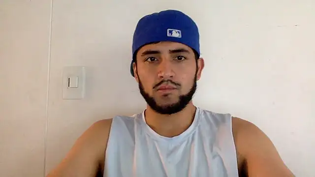 Snapshot of derek_smiith chatting on June 24, 6:51 pm derek smiith online show from June 24, 6:51 pm