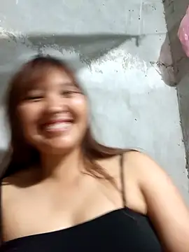 Snapshot of Emm-a- chatting on March 27, 8:26 am Emm-a- online show from March 27, 8:26 am