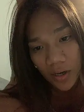 Snapshot of iloveyou_divine22 chatting on July 6, 2:41 am iloveyou divine22 online show from July 6, 2:41 am