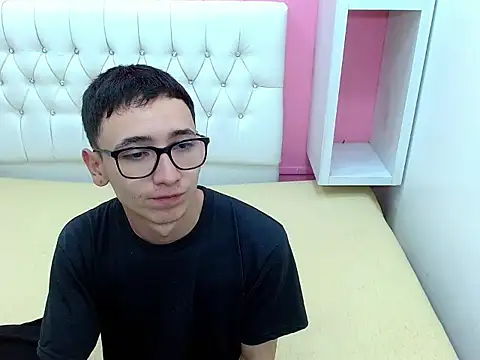 Snapshot of 23alana chatting on April 14, 3:12 am 23alana online show from April 14, 3:12 am