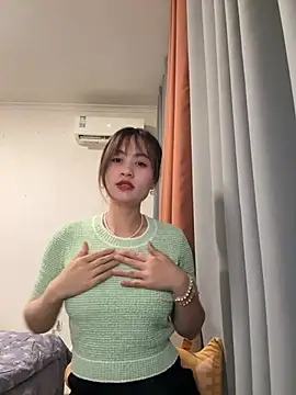 Snapshot of Yang_218 chatting on April 20, 11:24 am Yang 218 online show from April 20, 11:24 am