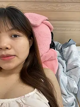 -Vaci- online show from April 20, 1:58 pm
