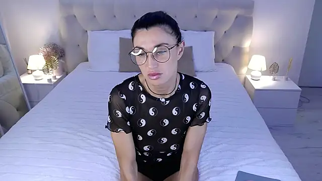 AriannaCruise online show from June 15, 6:54 pm