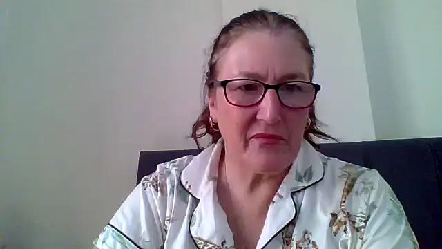 Snapshot of Flirty_Siennax chatting on March 27, 11:32 am Flirty Siennax online show from March 27, 11:32 am