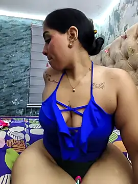 Snapshot of val_eria chatting on March 31, 1:18 am val eria online show from March 31, 1:18 am