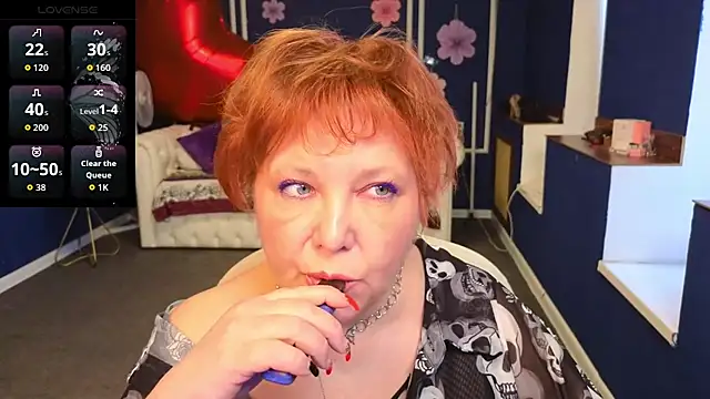 Kira Kingslee online show from May 4, 11:06 am