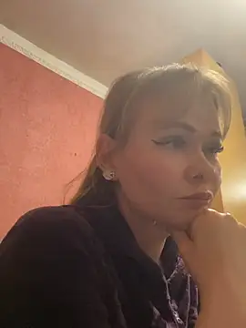 Kirasweetlove online show from May 1, 7:51 pm