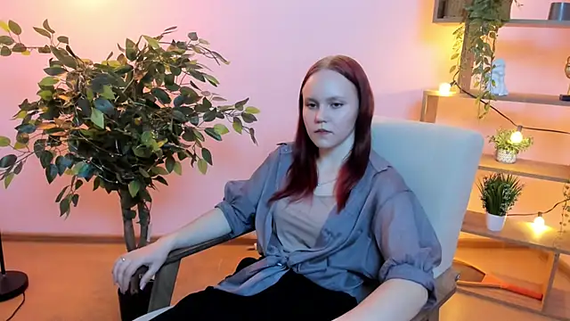 Snapshot of CharlaFenbert chatting on March 30, 12:06 pm CharlaFenbert online show from March 30, 12:06 pm