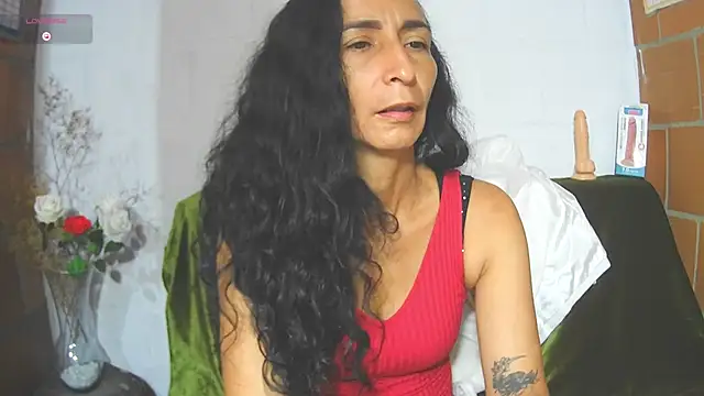 SamanttaLopez online show from June 2, 10:50 am