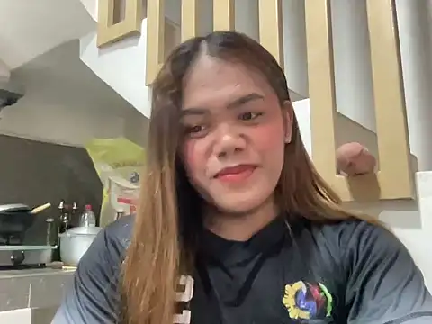 Snapshot of yourhotwild_bella chatting on April 7, 6:25 am yourhotwild bella online show from April 7, 6:25 am