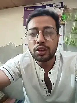 Snapshot of herochoclateboy chatting on April 1, 2:25 pm herochoclateboy online show from April 1, 2:25 pm