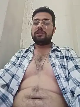 Snapshot of herochoclateboy chatting on May 29, 4:49 pm herochoclateboy online show from May 29, 4:49 pm
