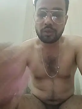 Snapshot of herochoclateboy chatting on July 17, 6:02 pm herochoclateboy online show from July 17, 6:02 pm