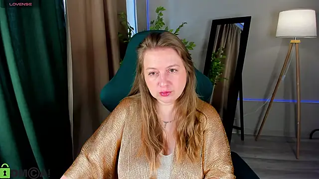CleoXotie online show from June 2, 1:18 am