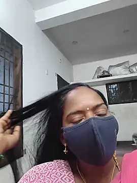 Snapshot of Tamil_Sangeetha chatting on June 18, 12:22 am Tamil Sangeetha online show from June 18, 12:22 am