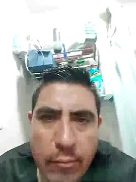 Snapshot of Manuel3910 chatting on May 22, 4:19 am Manuel3910 online show from May 22, 4:19 am