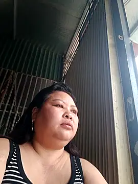 Snapshot of Monglan-c chatting on March 29, 11:27 pm Monglan-c online show from March 29, 11:27 pm