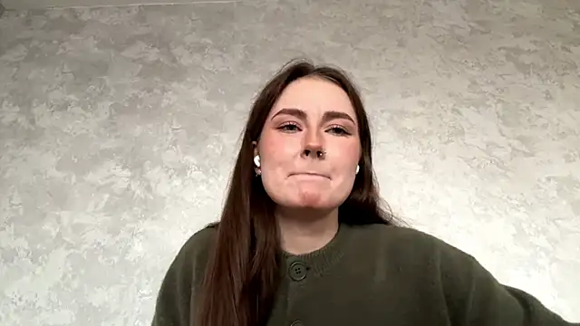 CaroylnEnz online show from March 30, 8:04 am