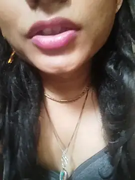SweetTsAngel online show from April 24, 9:45 am