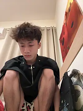 Snapshot of sexyboy-3525 chatting on May 30, 5:37 am sexyboy-3525 online show from May 30, 5:37 am
