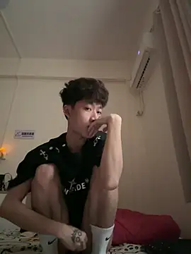 Snapshot of sexyboy-3525 chatting on June 4, 5:46 am sexyboy-3525 online show from June 4, 5:46 am
