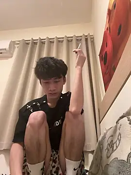Snapshot of sexyboy-3525 chatting on June 27, 2:55 pm sexyboy-3525 online show from June 27, 2:55 pm