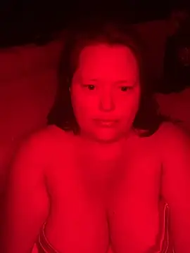 EmberVael online show from June 30, 8:59 am