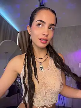 Snapshot of EmmaVonn chatting on April 20, 7:37 pm EmmaVonn online show from April 20, 7:37 pm