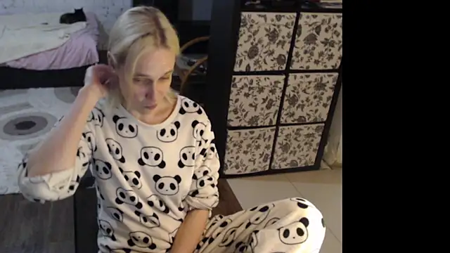 Sweet hot shrmp online show from May 18, 8:58 pm