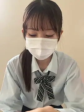 Snapshot of yuki2210 chatting on April 6, 7:31 am yuki2210 online show from April 6, 7:31 am