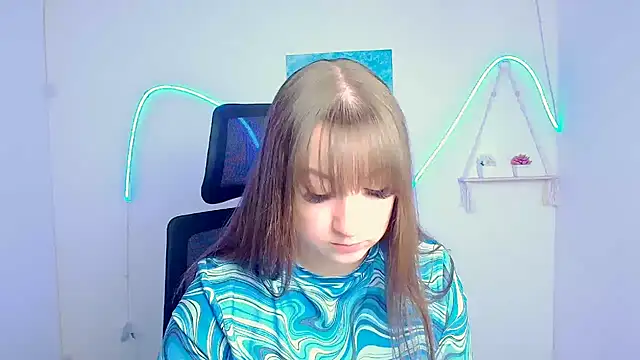 Tiffani Angel online show from April 27, 11:19 am