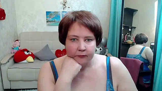 QUEEN02030 online show from April 20, 3:15 pm