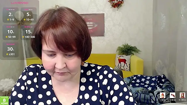 Snapshot of QUEEN02030 chatting on July 2, 2:45 pm QUEEN02030 online show from July 2, 2:45 pm