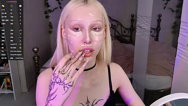 ghost girly online show from June 3, 6:38 am