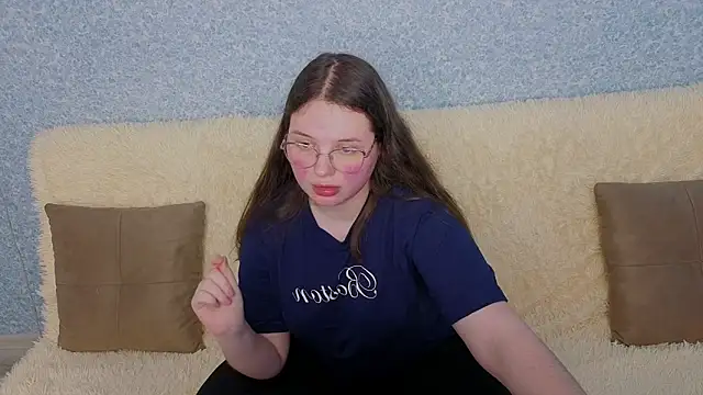 Snapshot of SofiDreamm chatting on March 31, 12:38 pm SofiDreamm online show from March 31, 12:38 pm