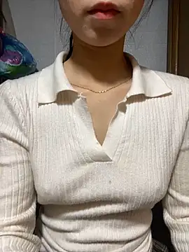 -Tini- online show from April 1, 2:25 pm