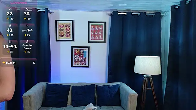 Snapshot of TiffanyCherry_ chatting on June 14, 11:40 pm TiffanyCherry online show from June 14, 11:40 pm